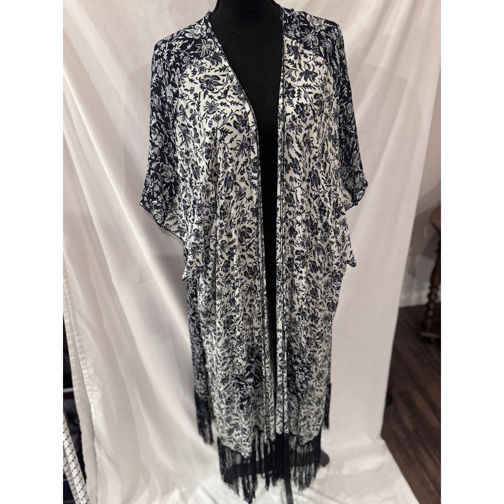 Democracy Womens Navy Blue White Floral Kimono Wrap Fringe Hem Large Boho Layer